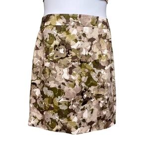 CDATA[<div>Banana Republic Beautiful Taupe & Green Floral Skirt Knee Length Size 10 Petite Straight Pencil Skirt
Gorgeous and classy! Muted Floral Pattern Fully lined with a back slit. Linen Blend.
Features:
- Type: Pencil Skirt
- Size: 10P
- Color: Green
- Condition: Excellent Condition. No Flaws. New without Tags
- Material: 60% Linen, 40% Rayon
Approximate flat measurements:
- Waist 16.5"
- Hips 20.5"
- Length 21"
Like To Get Deals!
Trust & Shipping
Posh Protect (Included)
Get a refund if your order never ships or is not as described.
Shipping
$6.49
Other Skirts you may like
People Also Searched
- banana republic a line skirt banana republic denim skirt banana republic pencil skirt banana republic ruched skirt banana republic black skirt 97 cotton banana republic pencil skirt petite banana republic jean skirt banana republic lace skirt banana republic maxi skirts banana republic black leather skirt
Trending Now
Account is under Review
Comment posting is temporarily restricted. Our team will reach out to you shortly. To understand why, select
Learn More.
Still Selling This?
Yes, this item is still for sale.
I don’t want to sell this item right now.
I no longer have this item.
Delete Listing?
This action cannot be undone. You will no longer see this listing in your closet and your account will not be affected.
![